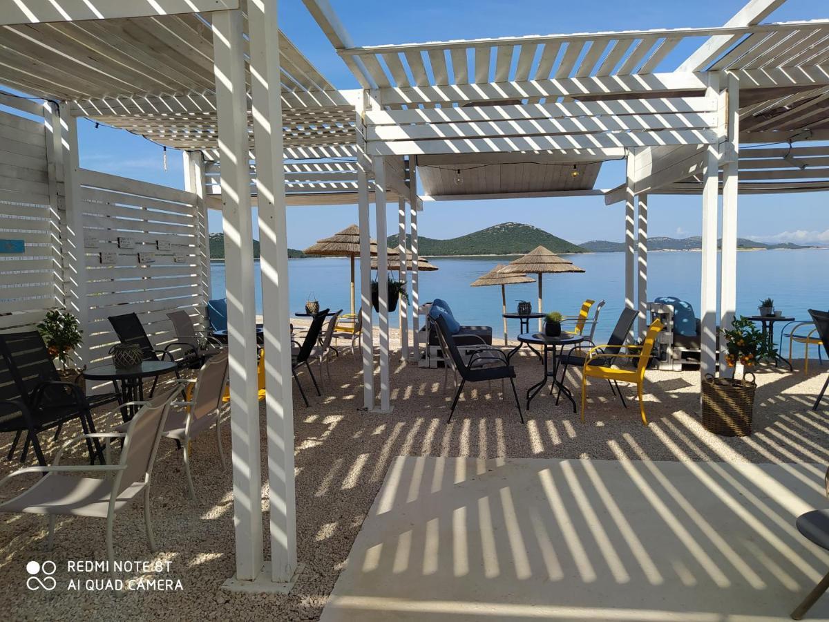 Villa On The Beach Pakostane Exterior photo