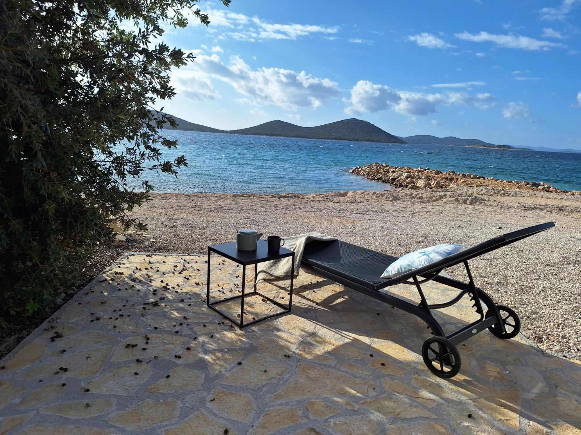 Villa On The Beach Pakostane Exterior photo