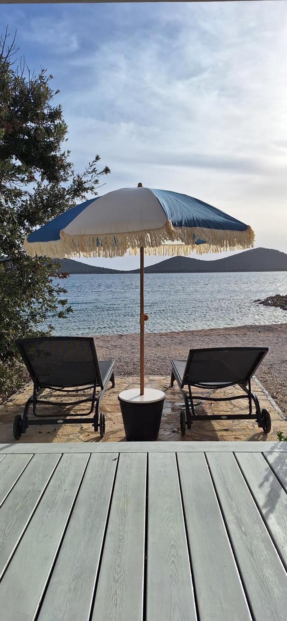 Villa On The Beach Pakostane Exterior photo